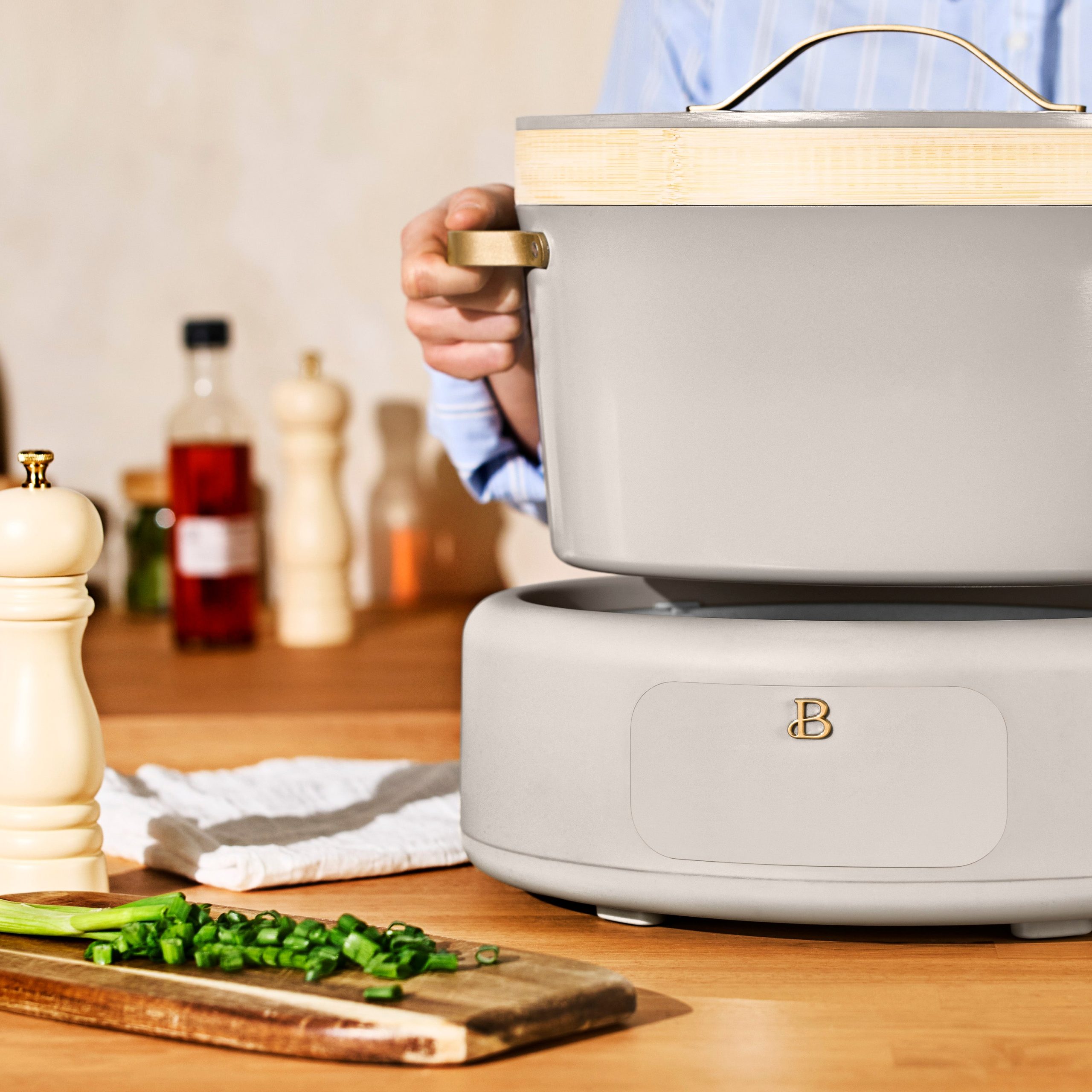 Beautiful 8.0 QT 10-in-1 Prog Multi-cooker w/ Bamboo Steamer - Image 24