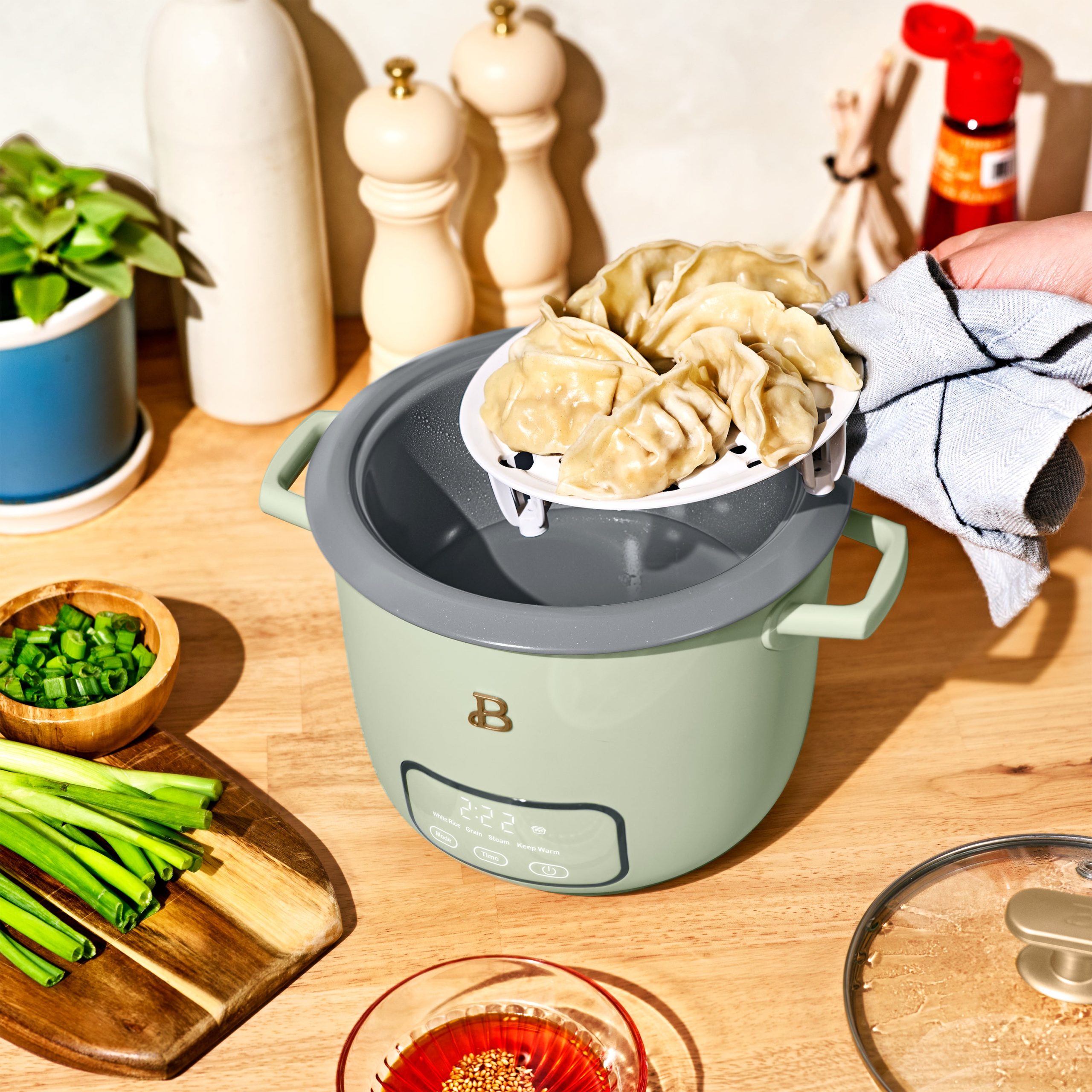 6-Cup Digital Rice Cooker with Glass Lid - Image 27