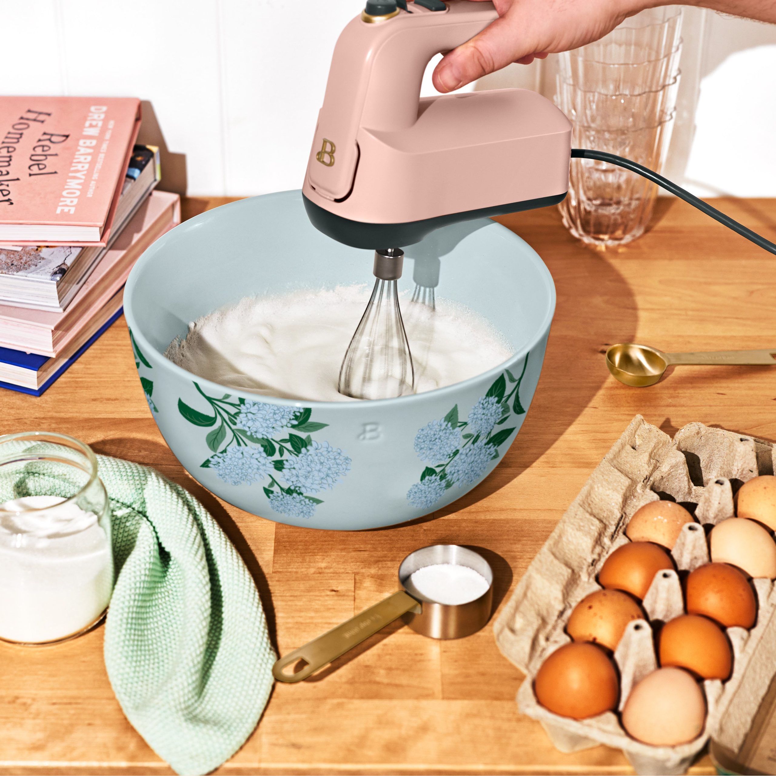4qt Stoneware Batter Mixing Bowl. Hydrangea Floral - Image 5