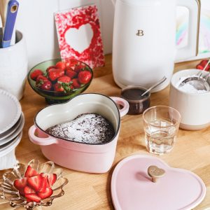 2QT Cast Enamel Heart Dutch Oven