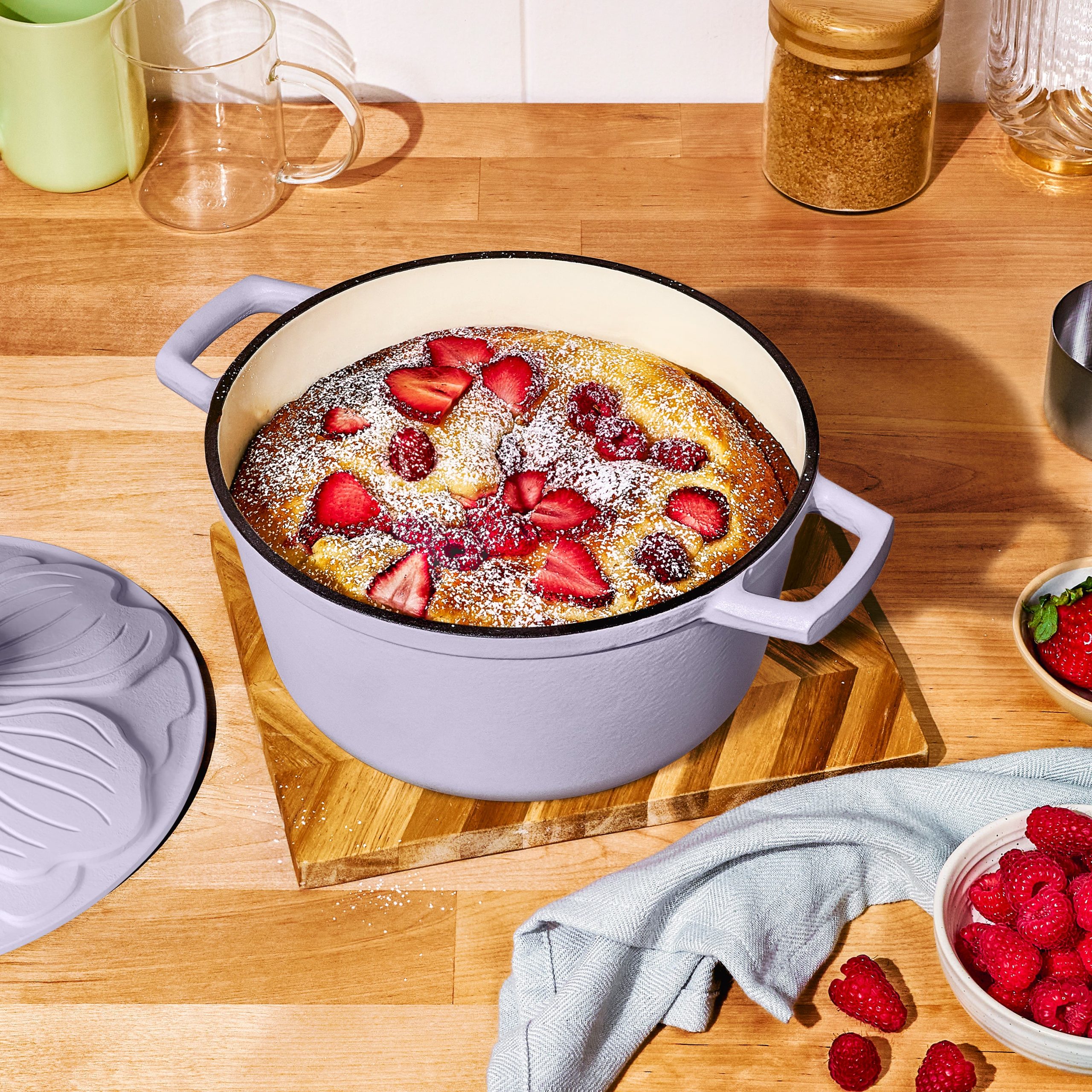 4qt Enamel Cast Iron Dutch Oven with Petal Lid - Image 15