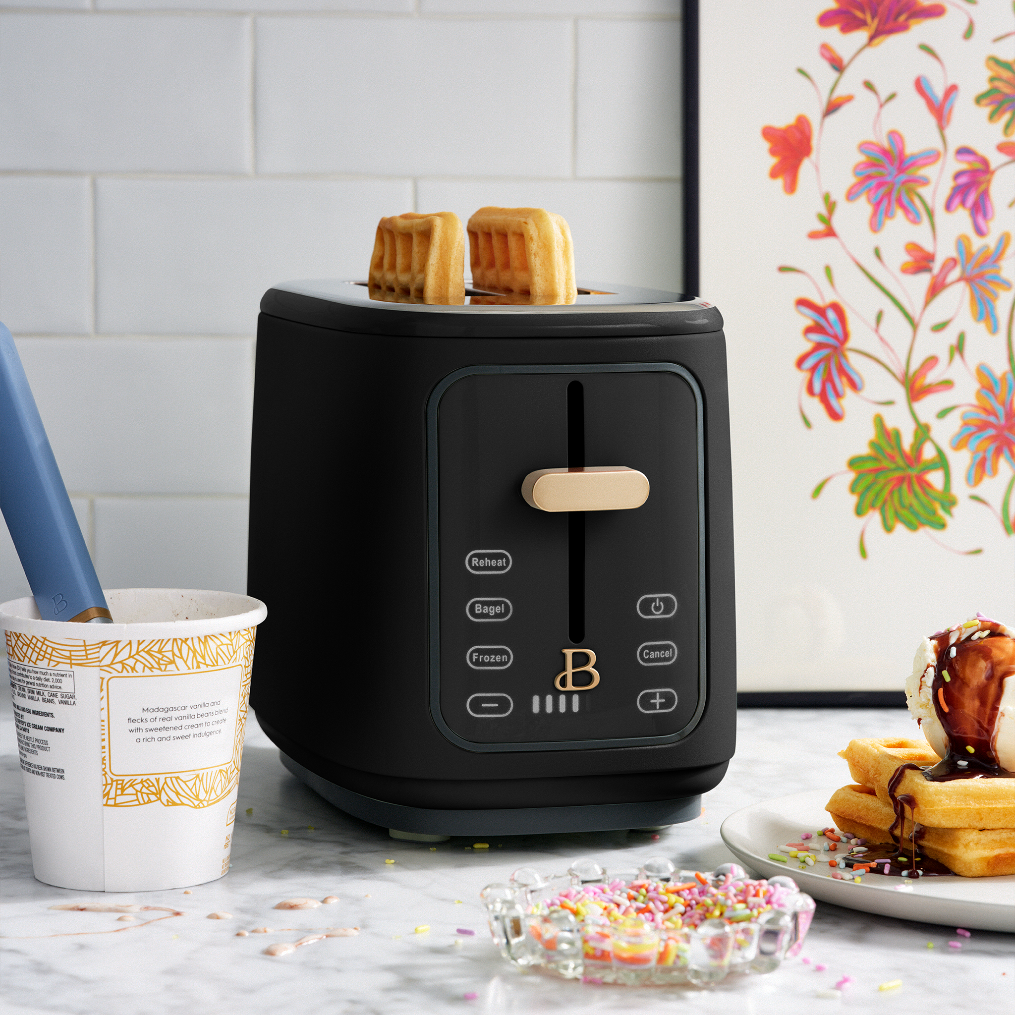 2-Slice Toaster with Touch-Activated Display - Image 11