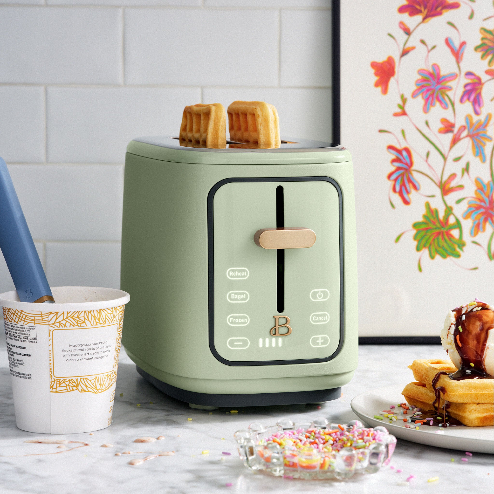 2-Slice Toaster with Touch-Activated Display - Image 2